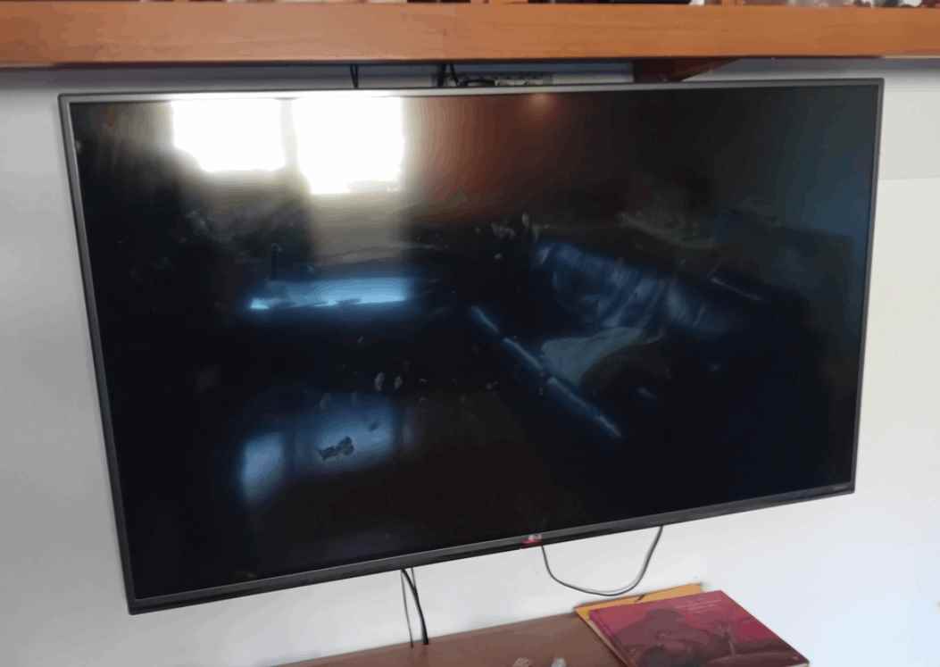 LCD TV LG 139 cm