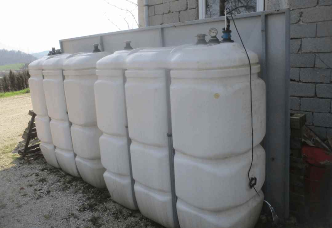Plastična cisterna za gorivo (2 kosa)
